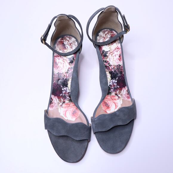 MARION PARKE Suede Scalloped Kitten Heel Sandal Gray Open Toe Women's 39/US 9 - Picture 2 of 8